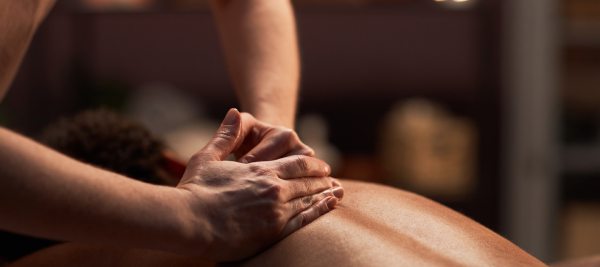 Massage bien-être et détente du dos à Saint-Amand-les-Eaux